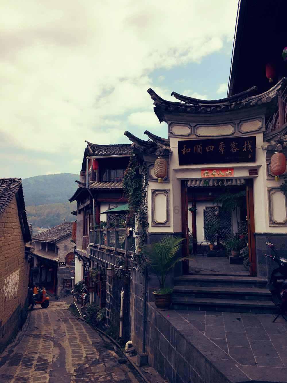 跳跃的木偶